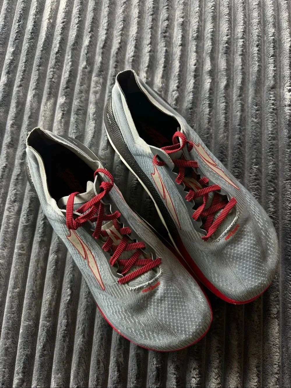 Altra Men’s Grey Burgundy Foot Shape Tennis Shoes Size 11